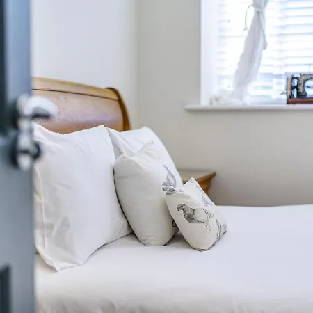 Yearsley House Апартаменты
